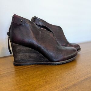 Trask Leather Wedge Heal - Maroon - 7.5